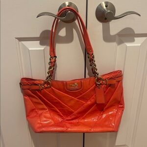 PRICE DROP🔥COACH coral colored Leather Tote Bag